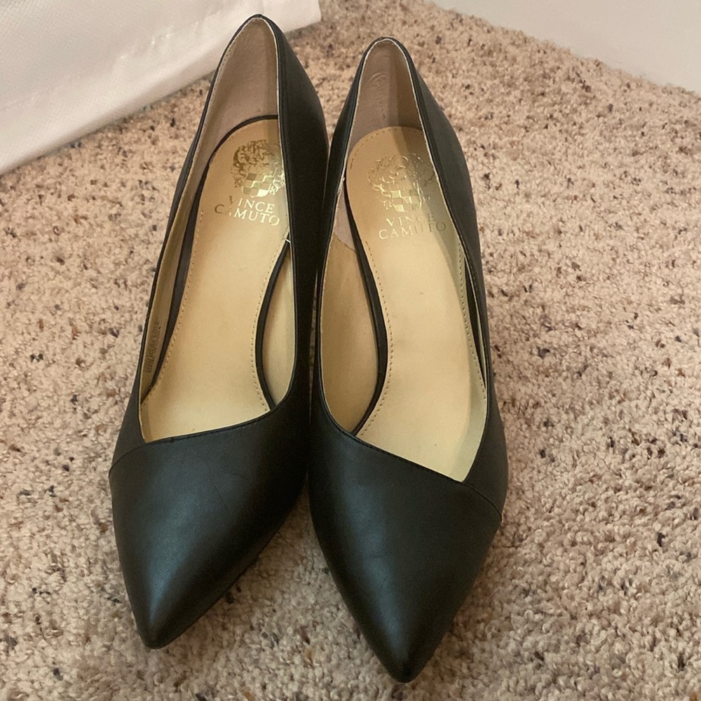 Size 10, Black, Vince Camuto